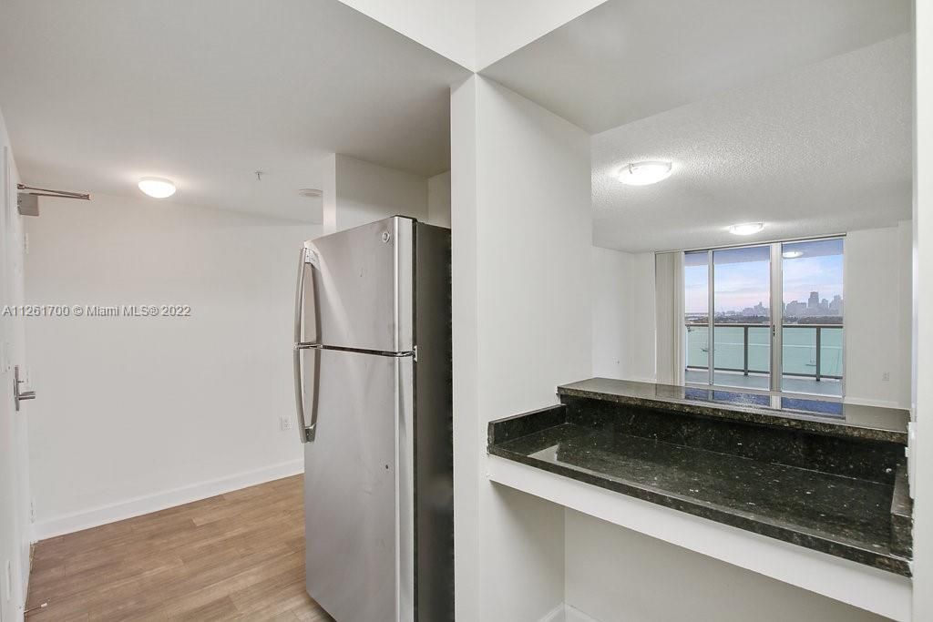 Recently Rented: $3,623 (1 beds, 1 baths, 851 Square Feet)