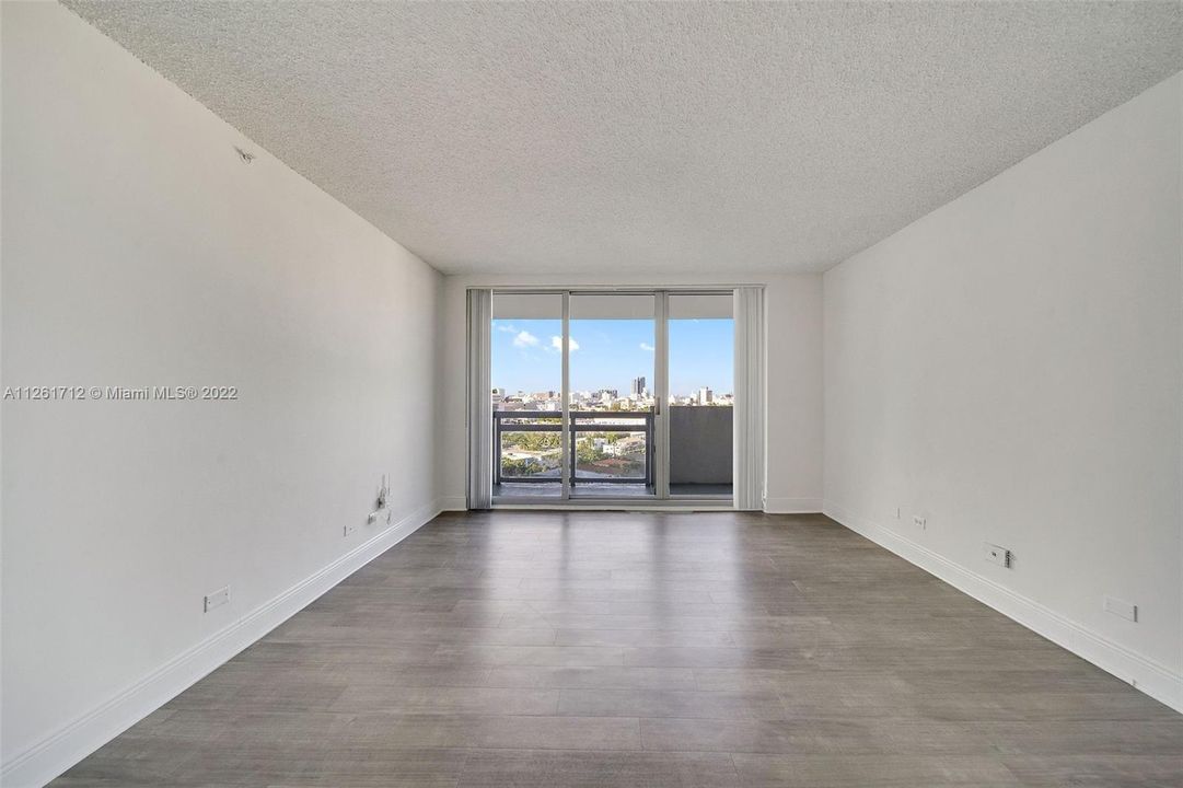 Recently Rented: $2,859 (1 beds, 1 baths, 980 Square Feet)