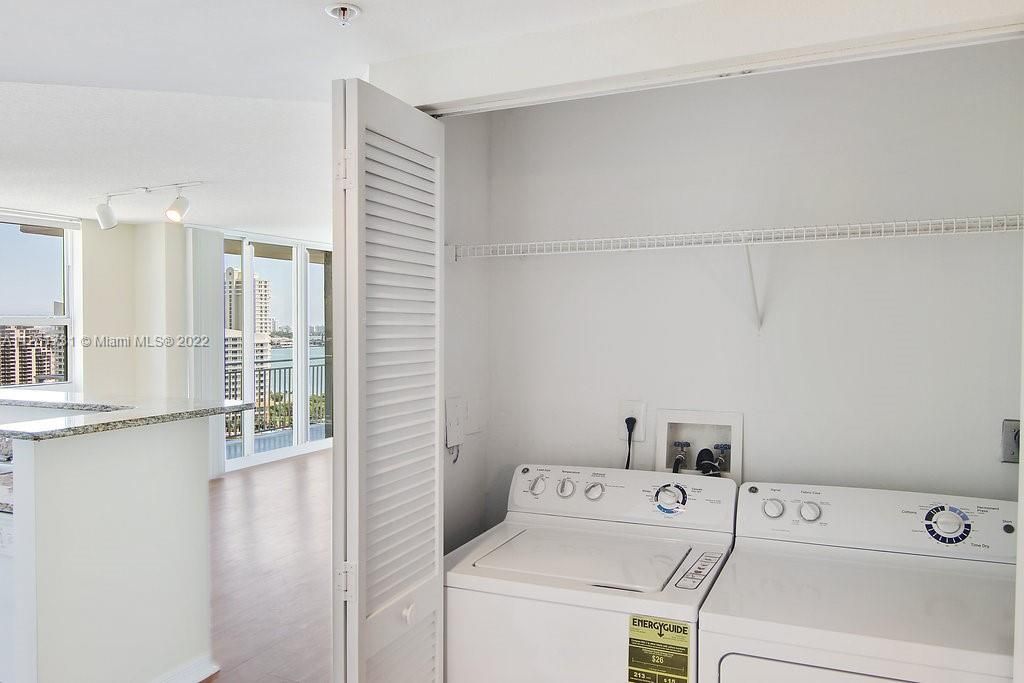 Недавно арендовано: $4,235 (2 спален, 2 ванн, 1393 Квадратных фут)