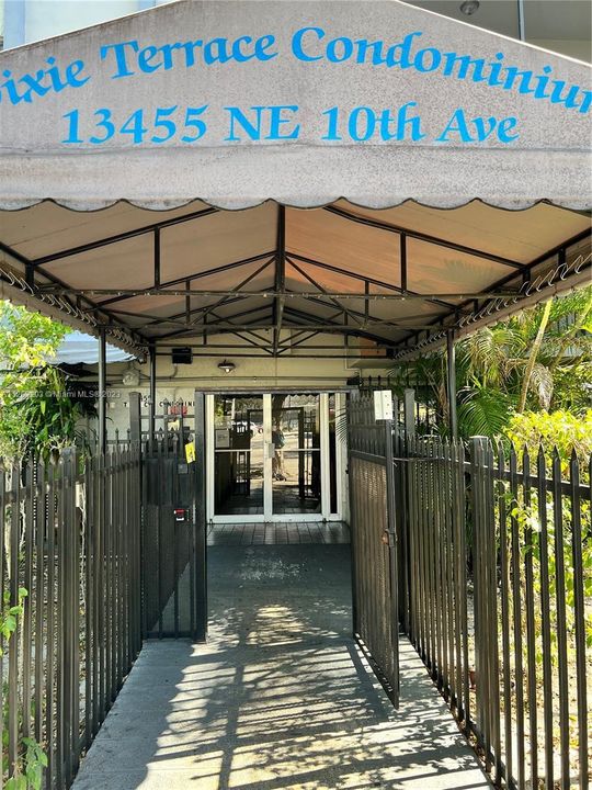 Recently Sold: $175,000 (2 beds, 1 baths, 1025 Square Feet)