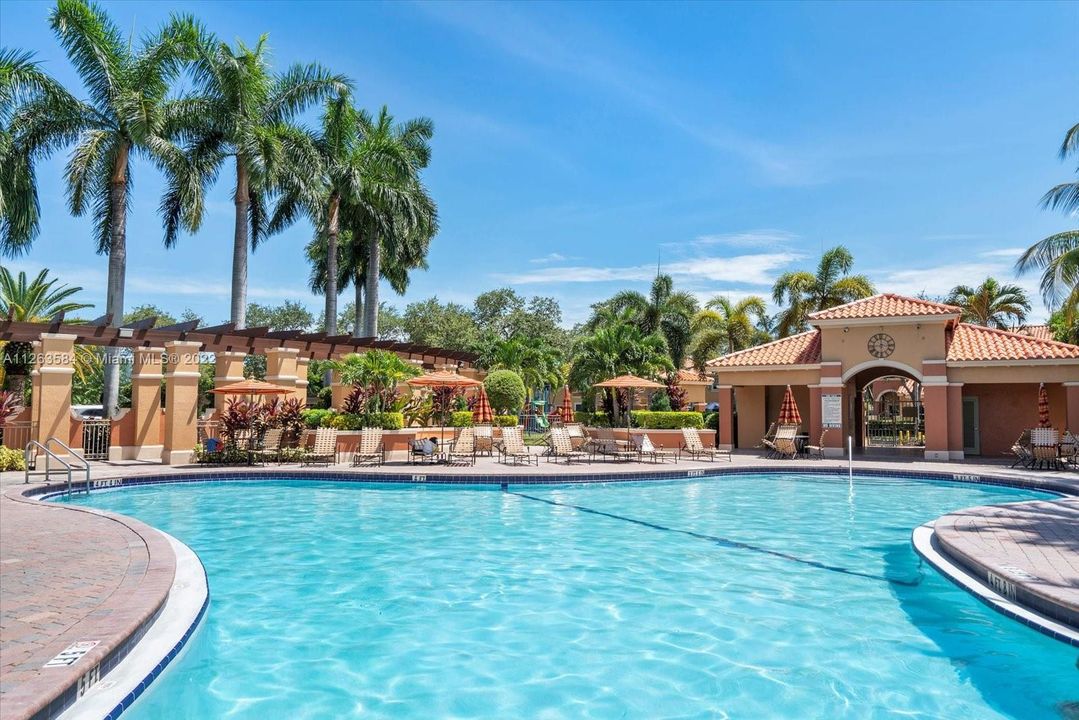 Vendido Recientemente: $425,000 (3 camas, 2 baños, 1616 Pies cuadrados)