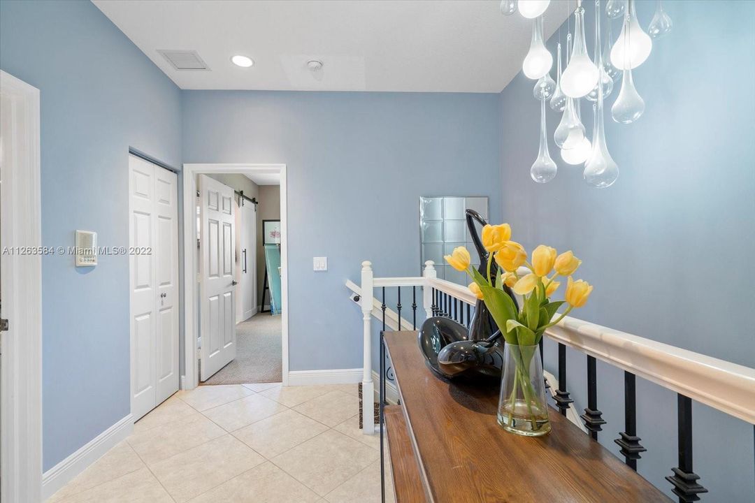 Vendido Recientemente: $425,000 (3 camas, 2 baños, 1616 Pies cuadrados)