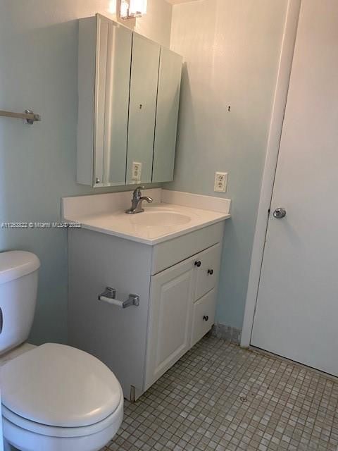 Recently Sold: $135,000 (1 beds, 1 baths, 740 Square Feet)
