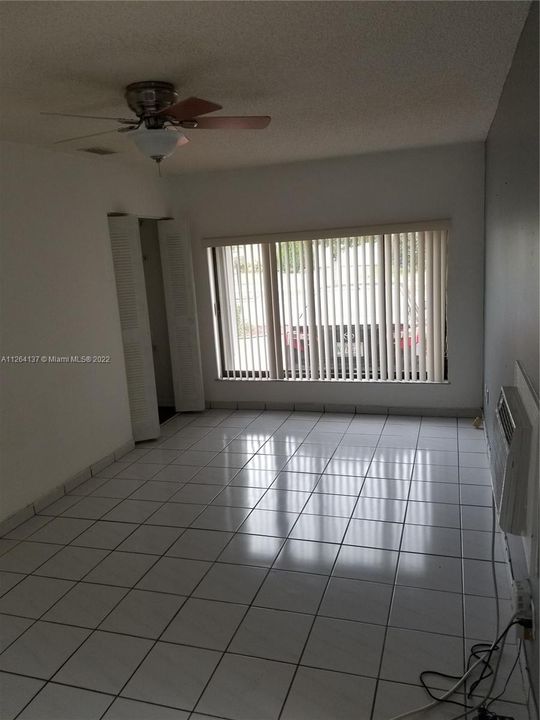 Recently Rented: $1,100 (1 beds, 1 baths, 0 Square Feet)