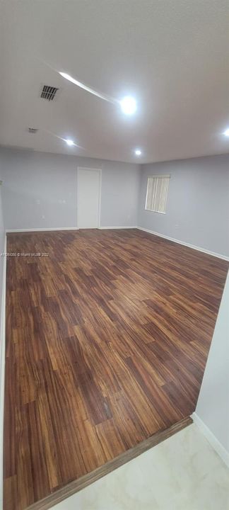 Недавно арендовано: $1,800 (3 спален, 3 ванн, 0 Квадратных фут)