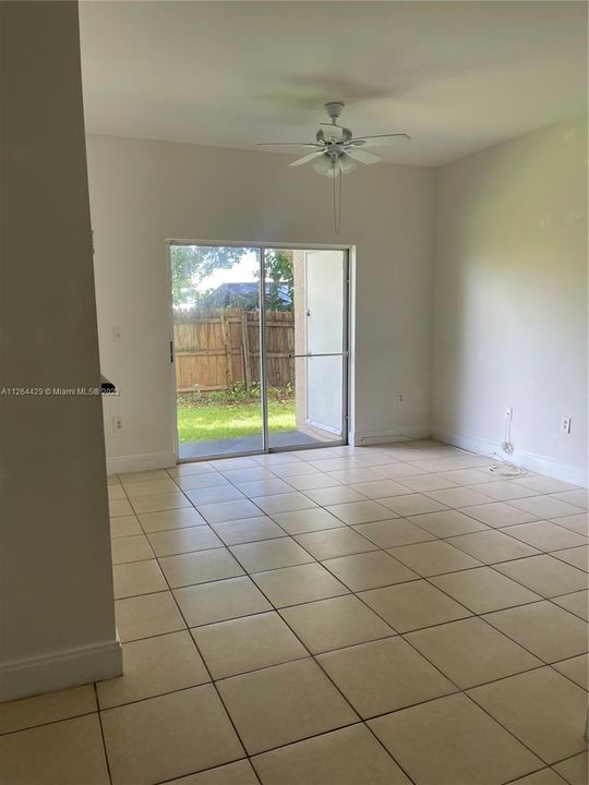 Recently Rented: $2,200 (2 beds, 2 baths, 854 Square Feet)