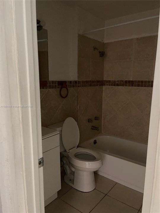 Recently Rented: $2,200 (2 beds, 2 baths, 854 Square Feet)