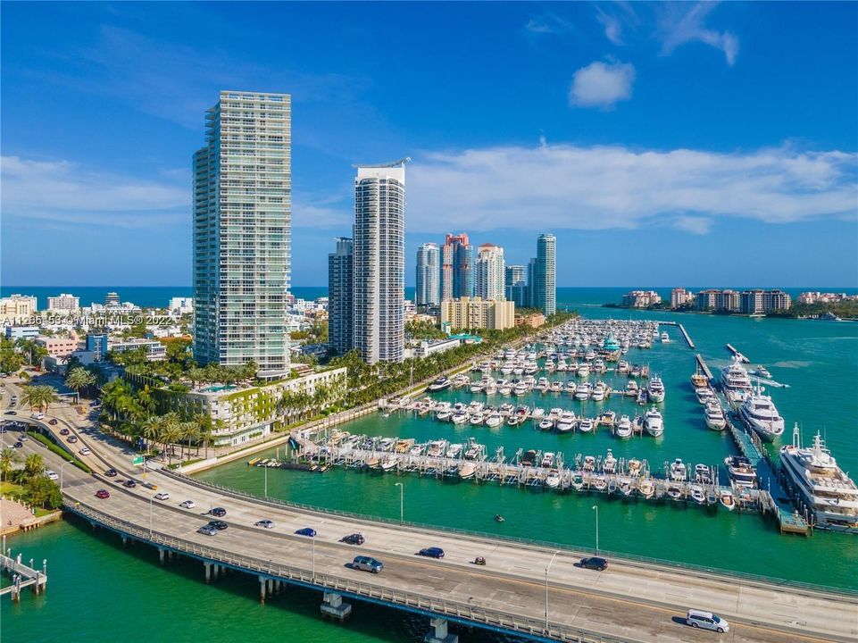 Recently Sold: $1,999,000 (2 beds, 2 baths, 1750 Square Feet)
