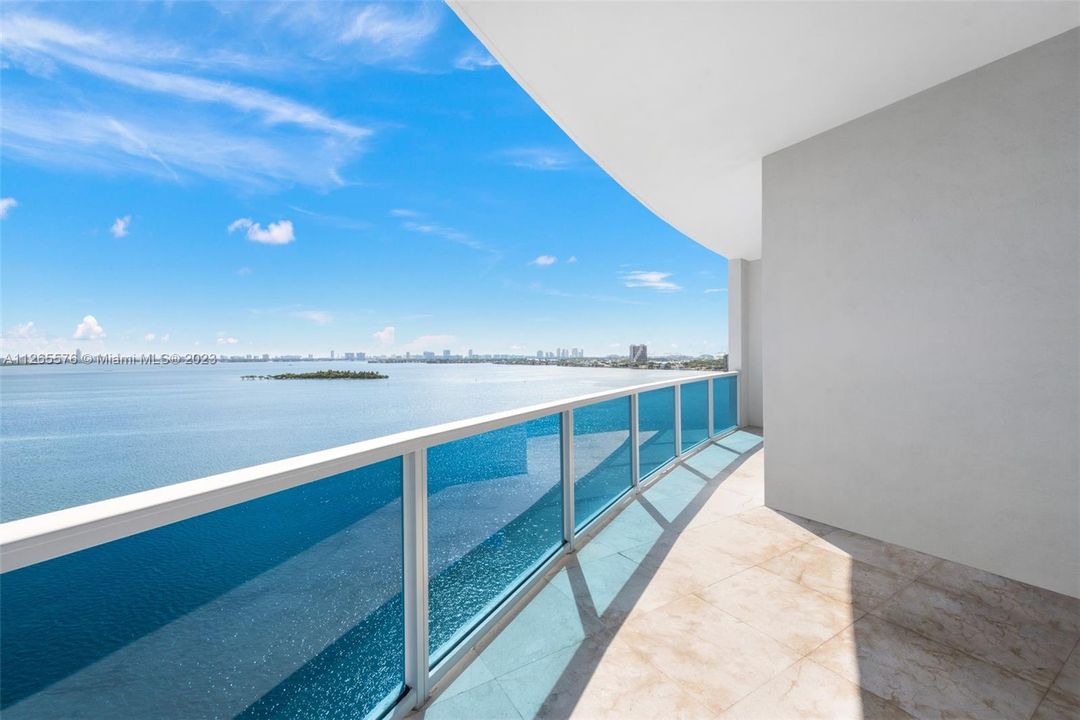 Stunning waterfront residence at New Wave Edgewater!