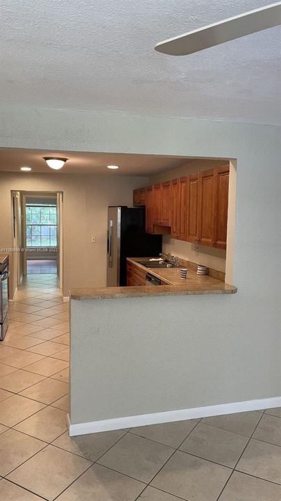 Recently Rented: $3,300 (3 beds, 2 baths, 1300 Square Feet)