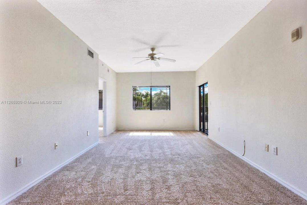 Vendido Recientemente: $325,000 (2 camas, 2 baños, 1149 Pies cuadrados)