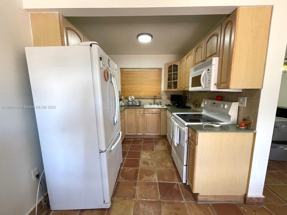 最近售出: $270,000 (3 贝兹, 2 浴室, 1264 平方英尺)