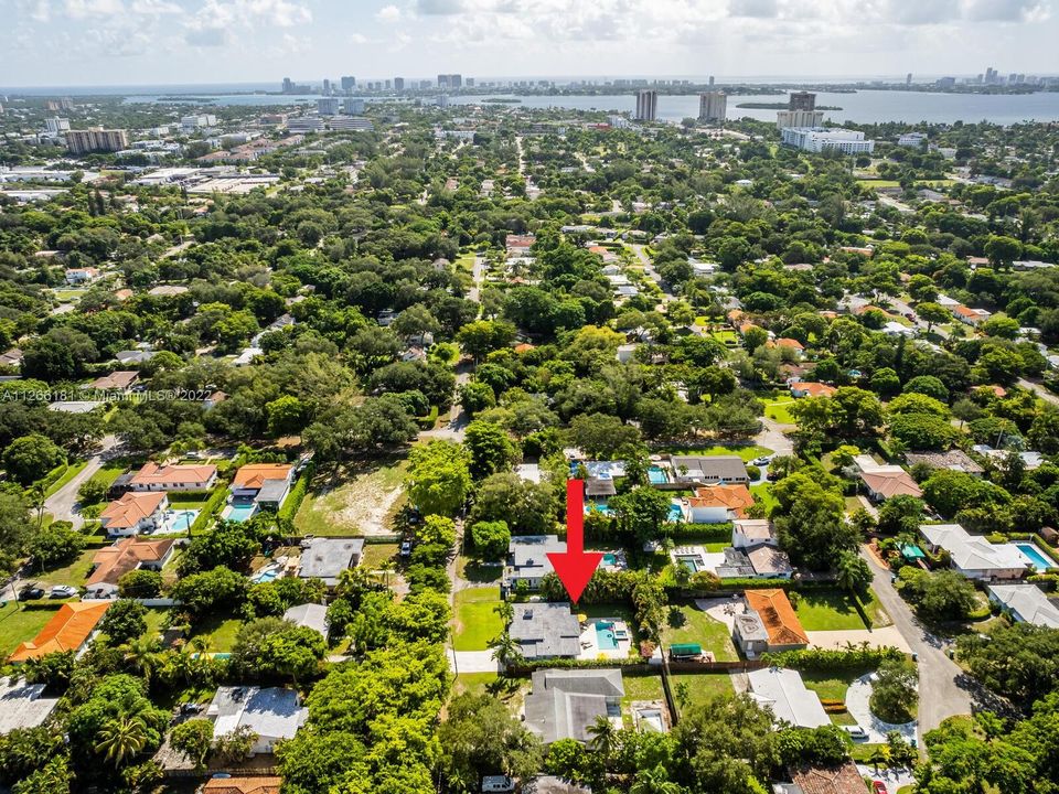 Vendido Recientemente: $1,150,000 (3 camas, 2 baños, 1813 Pies cuadrados)