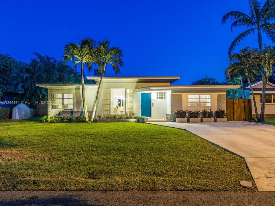 Vendido Recientemente: $1,150,000 (3 camas, 2 baños, 1813 Pies cuadrados)