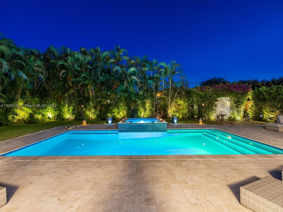 Vendido Recientemente: $1,150,000 (3 camas, 2 baños, 1813 Pies cuadrados)