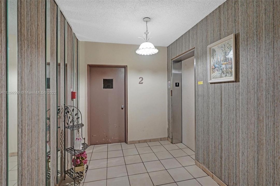 Recently Sold: $149,000 (2 beds, 2 baths, 1160 Square Feet)