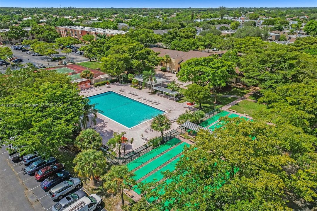 Recently Sold: $149,000 (2 beds, 2 baths, 1160 Square Feet)