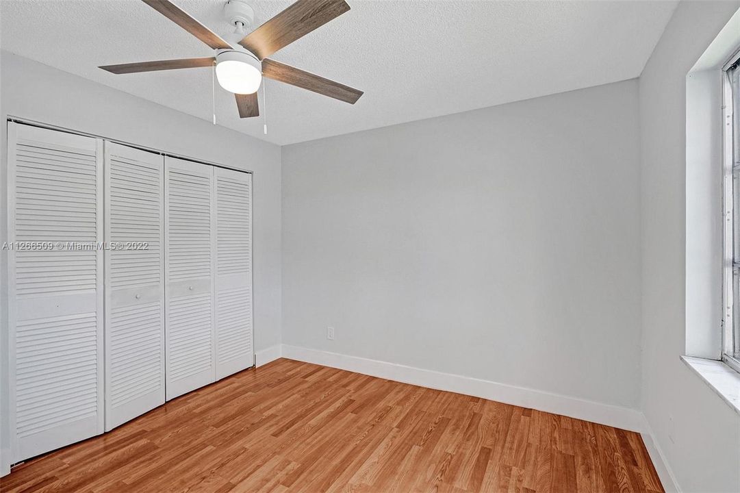 Recently Sold: $149,000 (2 beds, 2 baths, 1160 Square Feet)