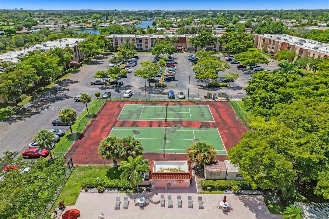 Recently Sold: $149,000 (2 beds, 2 baths, 1160 Square Feet)