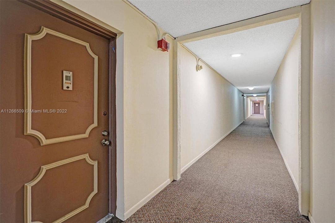 Recently Sold: $149,000 (2 beds, 2 baths, 1160 Square Feet)