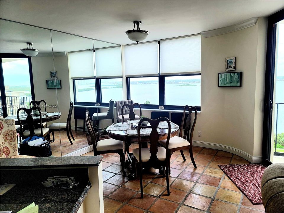 Recently Rented: $5,500 (2 beds, 2 baths, 1520 Square Feet)