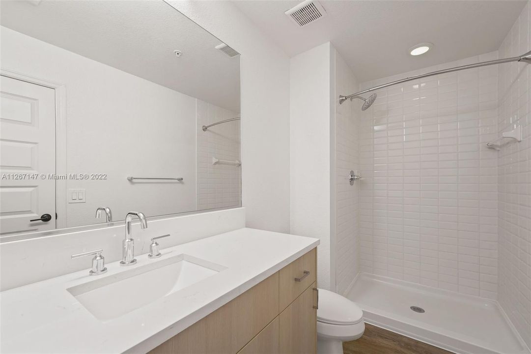 最近租的: $3,121 (2 贝兹, 2 浴室, 1470 平方英尺)