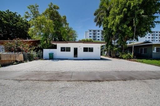 Recently Rented: $2,580 (2 beds, 2 baths, 1950 Square Feet)