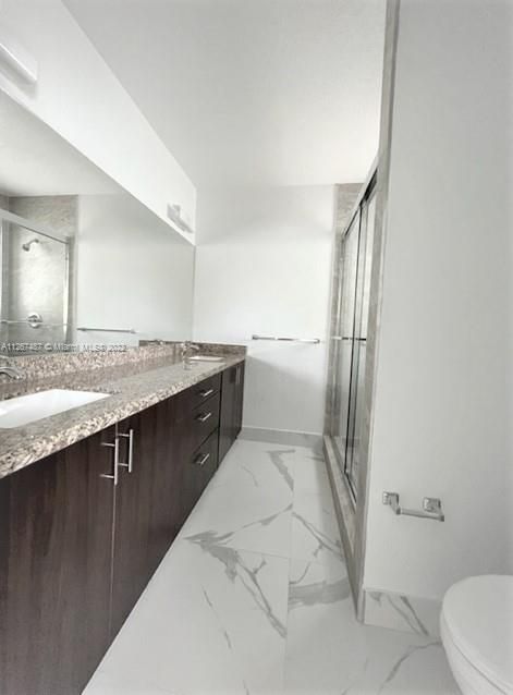 Recently Rented: $2,700 (3 beds, 3 baths, 0 Square Feet)