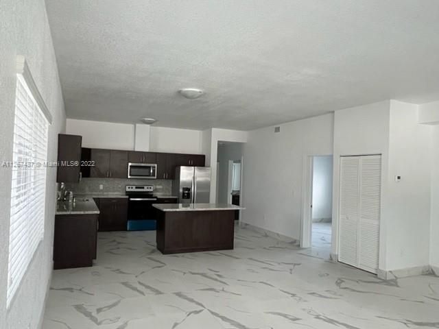 Recently Rented: $2,700 (3 beds, 3 baths, 0 Square Feet)