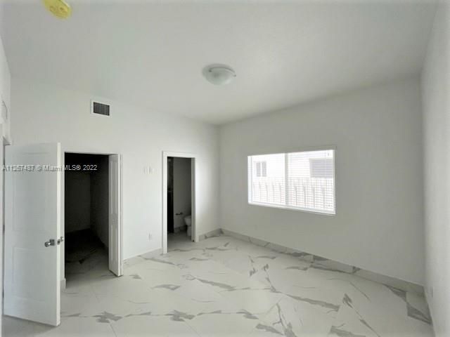 Recently Rented: $2,700 (3 beds, 3 baths, 0 Square Feet)