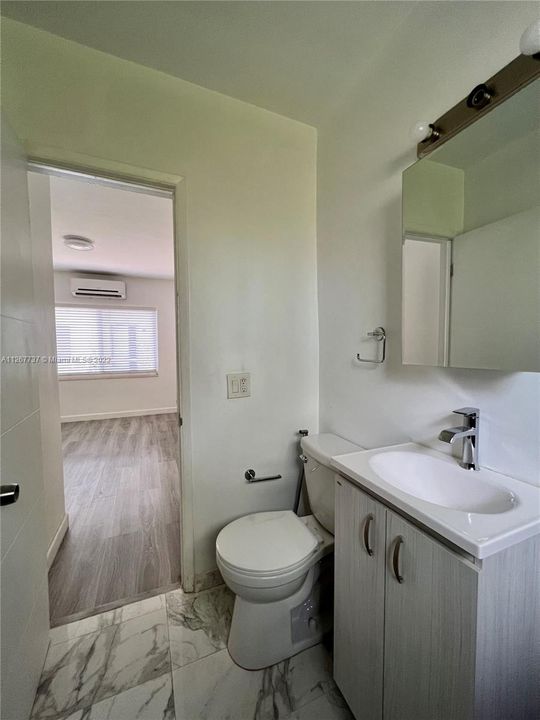 最近租的: $2,000 (1 贝兹, 1 浴室, 520 平方英尺)