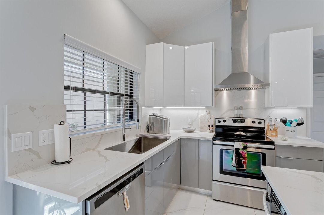 Kitchen 7