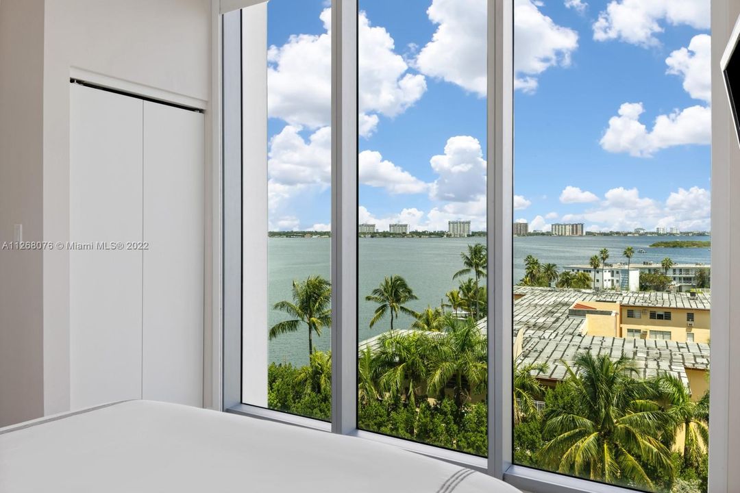 最近售出: $875,000 (3 贝兹, 3 浴室, 1358 平方英尺)