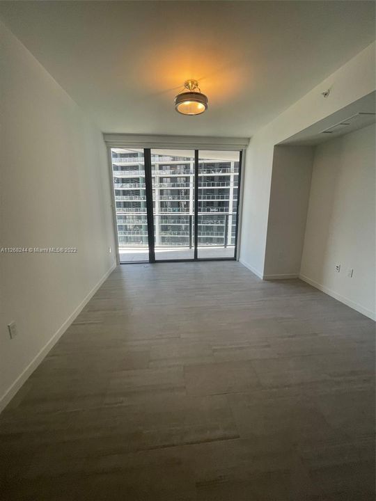 Recently Rented: $8,000 (2 beds, 2 baths, 1236 Square Feet)