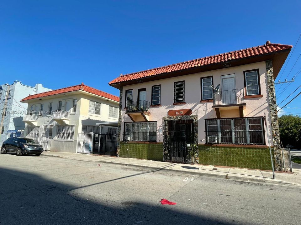 Recently Sold: $1,550,000 (0 beds, 0 baths, 3510 Square Feet)