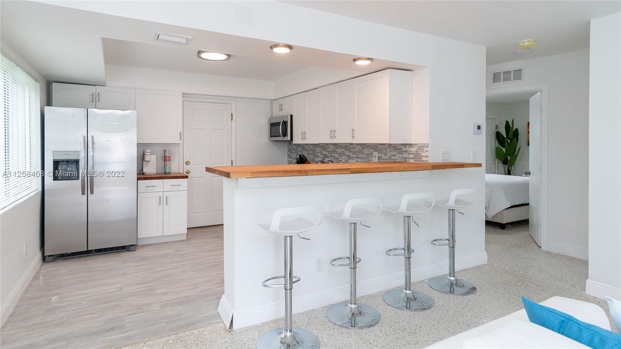 Recently Sold: $825,000 (0 beds, 0 baths, 1684 Square Feet)