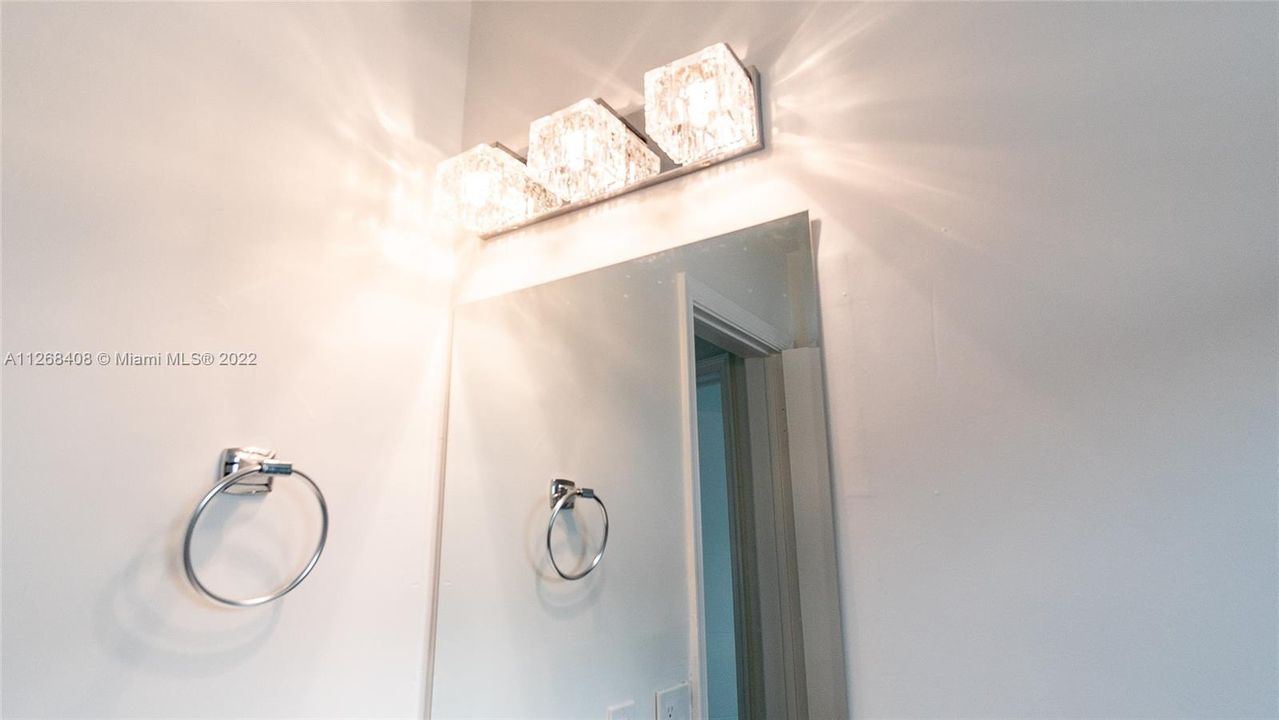 Recently Sold: $825,000 (0 beds, 0 baths, 1684 Square Feet)