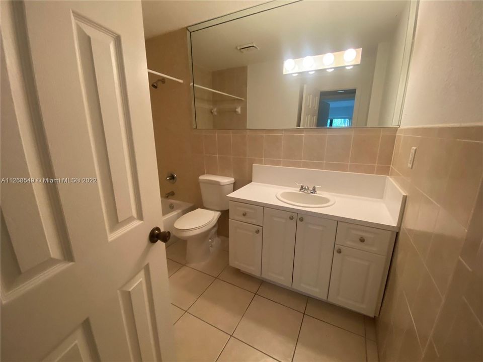 Недавно арендовано: $1,500 (1 спален, 1 ванн, 854 Квадратных фут)
