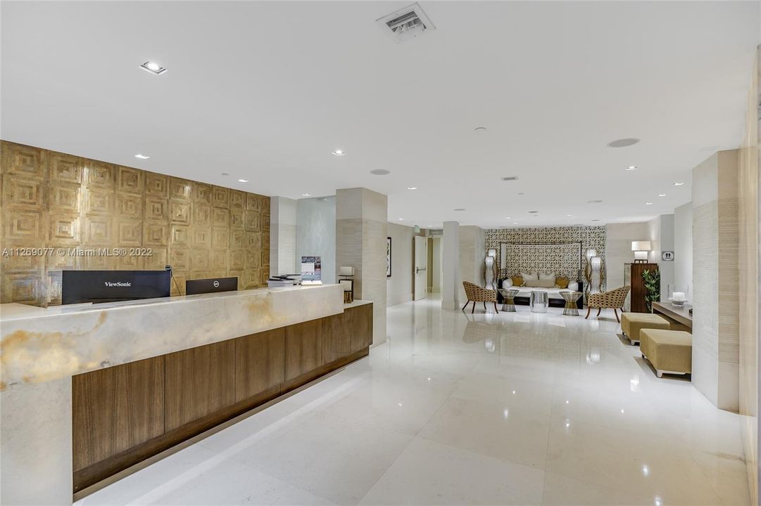 Recently Sold: $1,275,000 (2 beds, 2 baths, 1696 Square Feet)