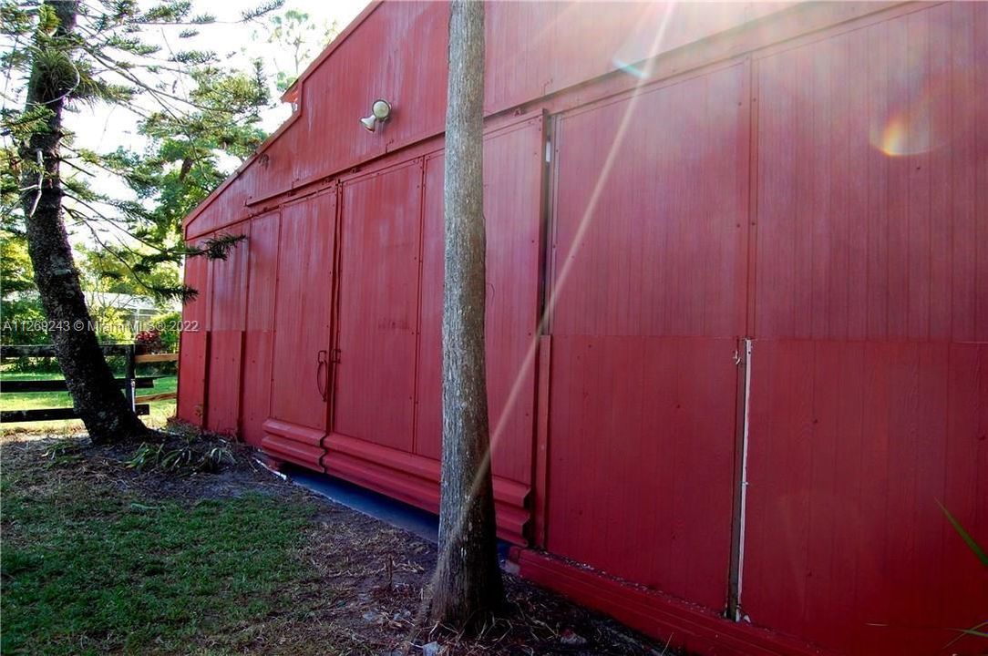 HORSE BARN WITH FIVE 12 x 12 WALK-OUT STALLS WITH OPEN ACCESS