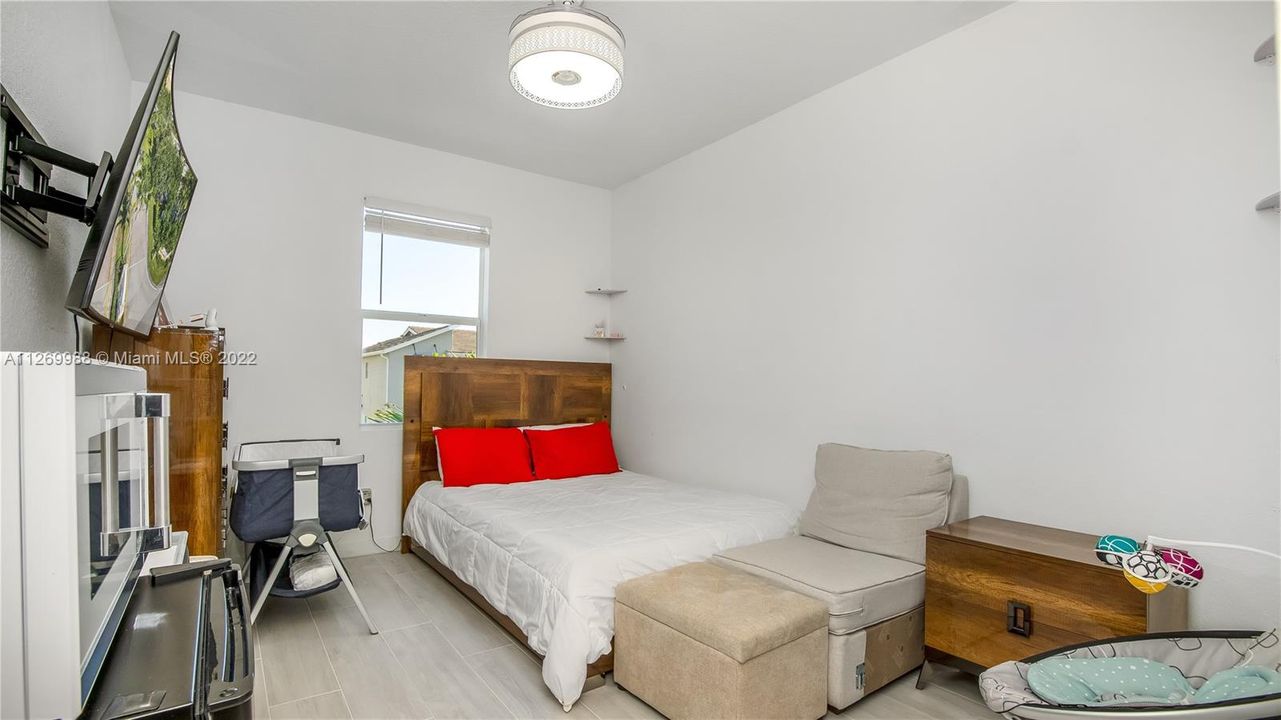 最近租的: $3,200 (3 贝兹, 2 浴室, 1741 平方英尺)