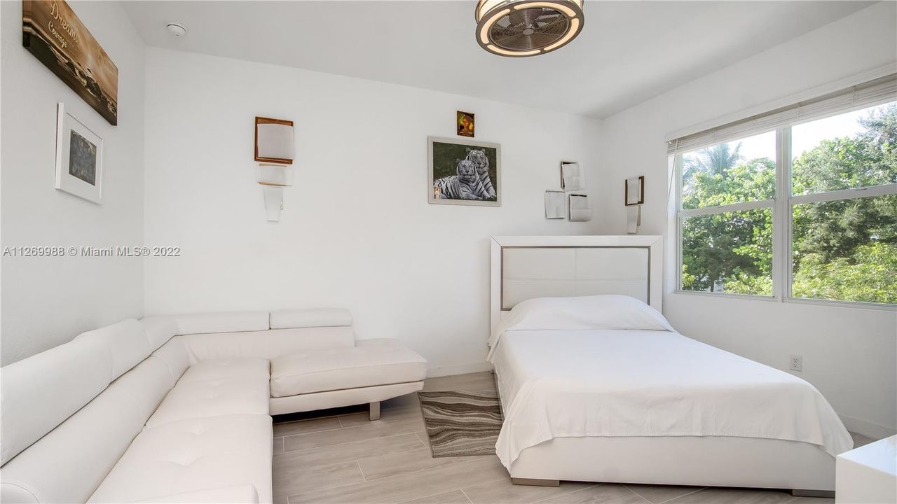 最近租的: $3,200 (3 贝兹, 2 浴室, 1741 平方英尺)