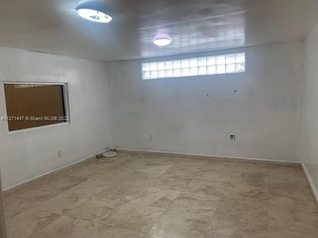 Vendido Recientemente: $8,500 (0 camas, 0 baños, 0 Pies cuadrados)