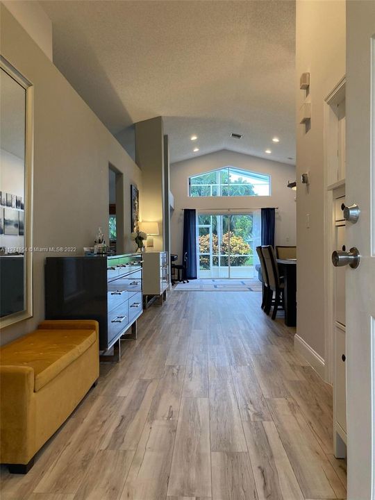 Recently Sold: $544,000 (3 beds, 2 baths, 1644 Square Feet)