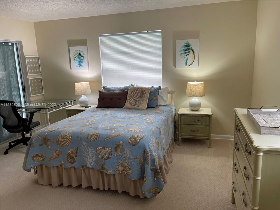 最近租的: $6,500 (3 贝兹, 2 浴室, 1612 平方英尺)