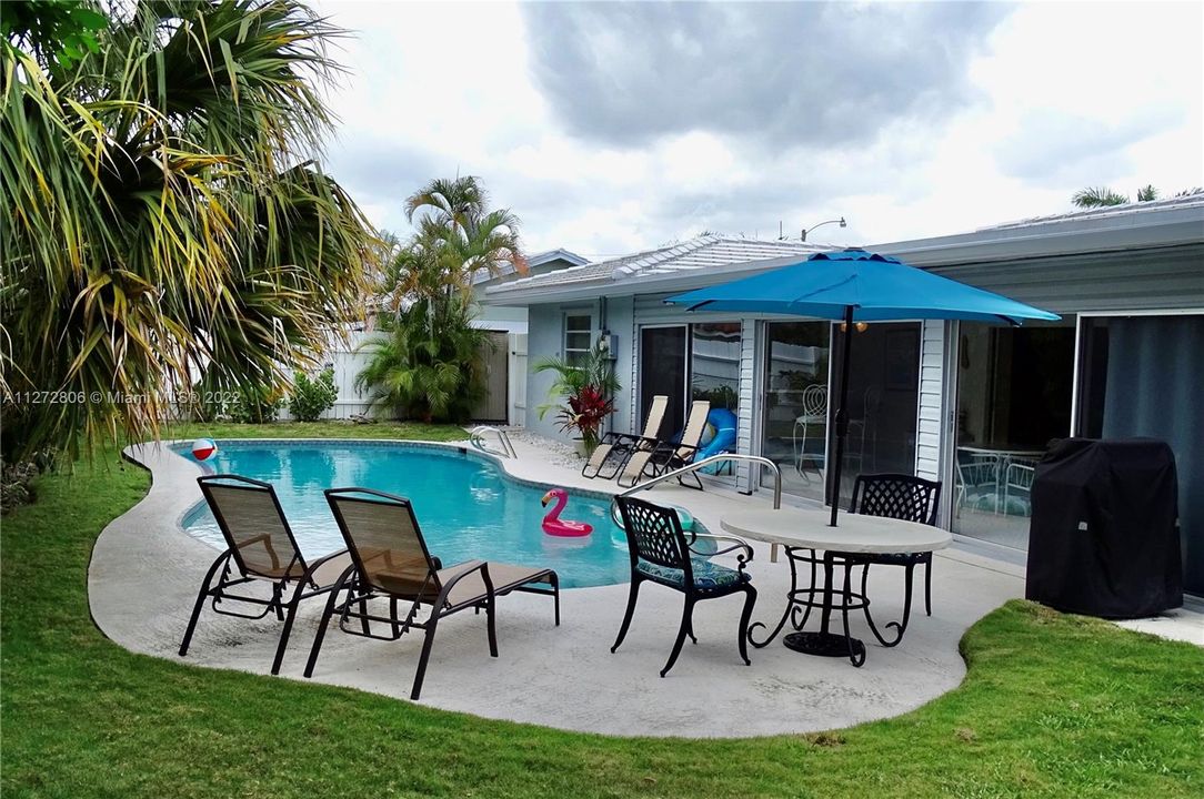 最近租的: $6,500 (3 贝兹, 2 浴室, 1612 平方英尺)