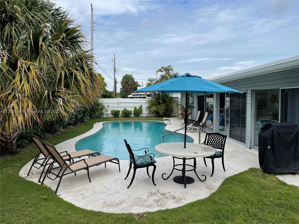 最近租的: $6,500 (3 贝兹, 2 浴室, 1612 平方英尺)