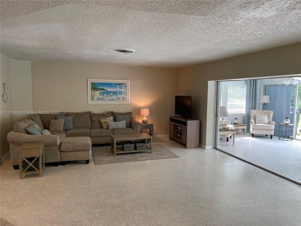 最近租的: $6,500 (3 贝兹, 2 浴室, 1612 平方英尺)