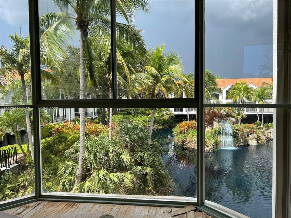 Recently Sold: $997,500 (3 beds, 3 baths, 2815 Square Feet)