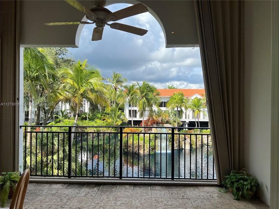 Recently Sold: $997,500 (3 beds, 3 baths, 2815 Square Feet)